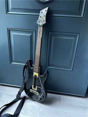 Guitar Hero Live Wireless Guitar PS3,4,5 Xbox Wii Activision 0000654 - No Dongle